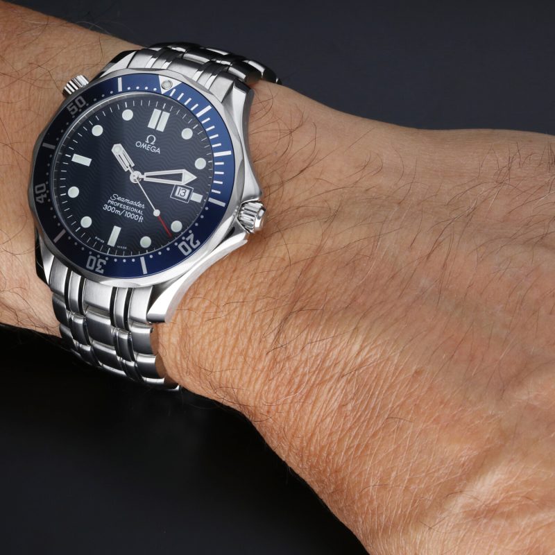 1998 Omega Seamaster 300M Quartz 25418000 Blue "Wave" Dial - Image 11