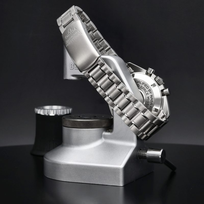 1998 Omega Speedmaster Professional Moonwatch ref. 35705000 with Original Box and Card. Serviced - Image 11