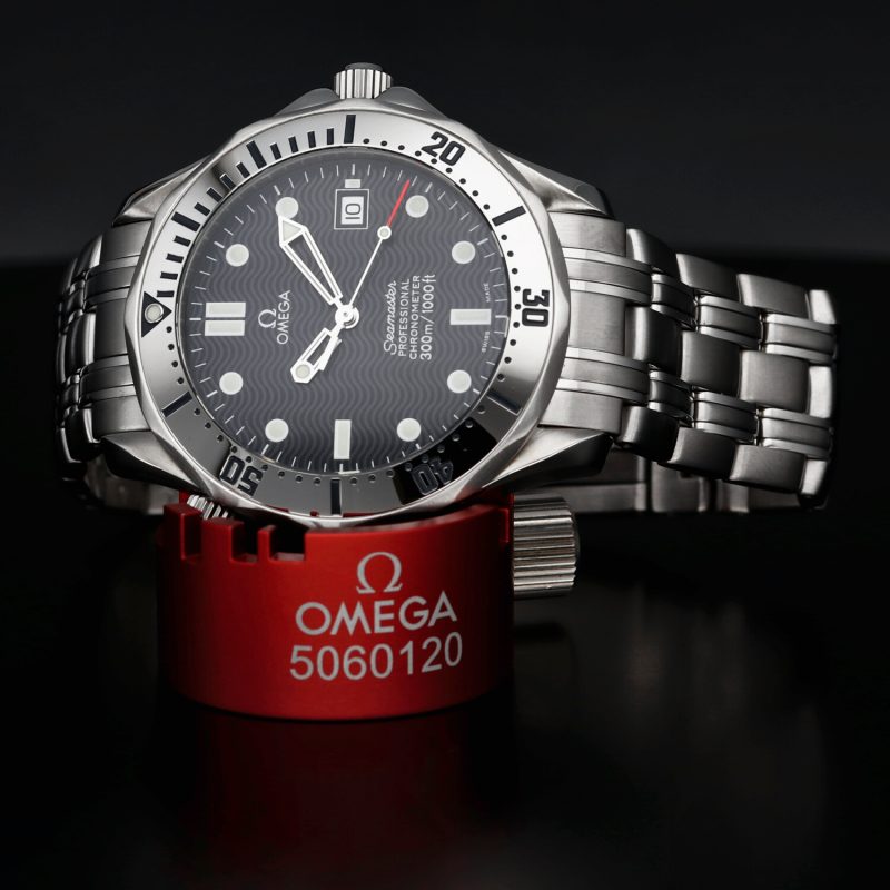 1998 Omega Seamaster 300M Chronometer 25318000 Automatic SS 41mm Blue Navy Wave Dial with Box & Card - Image 4