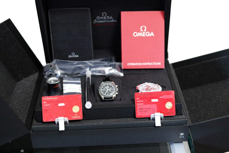 2021 Omega Speedmaster Professional Moonwatch 31133423001001 Cinturino in Pelle con Scatola e Garanzia Originale - immagine 11