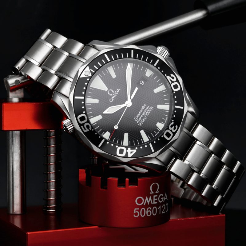 2007 Omega Seamaster Professional 300M 22645000 Quartz 41mm Black Wave Dial with Original Omega Box and Warranty - Image 4