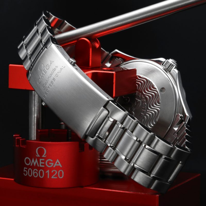 2007 Omega Seamaster Professional 300M 22645000 Quartz 41mm Black Wave Dial with Original Omega Box and Warranty - Image 6