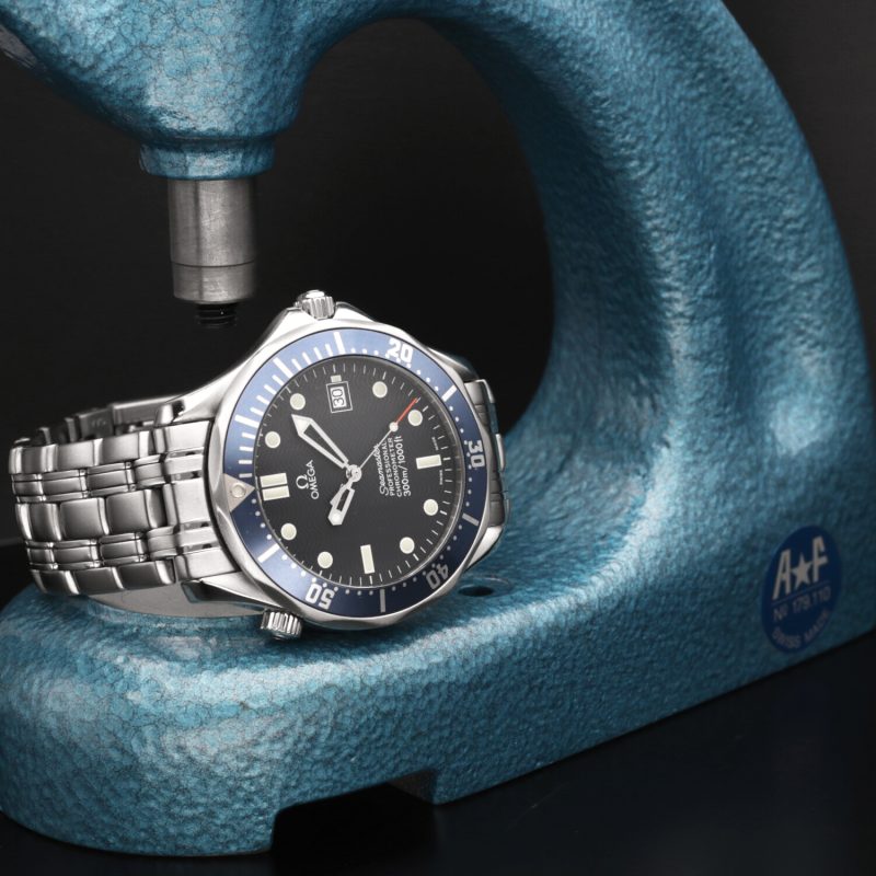 ca. 2005 Omega Seamaster Diver 300M ref. 25318000 James Bond - Omega Serviced - Image 10