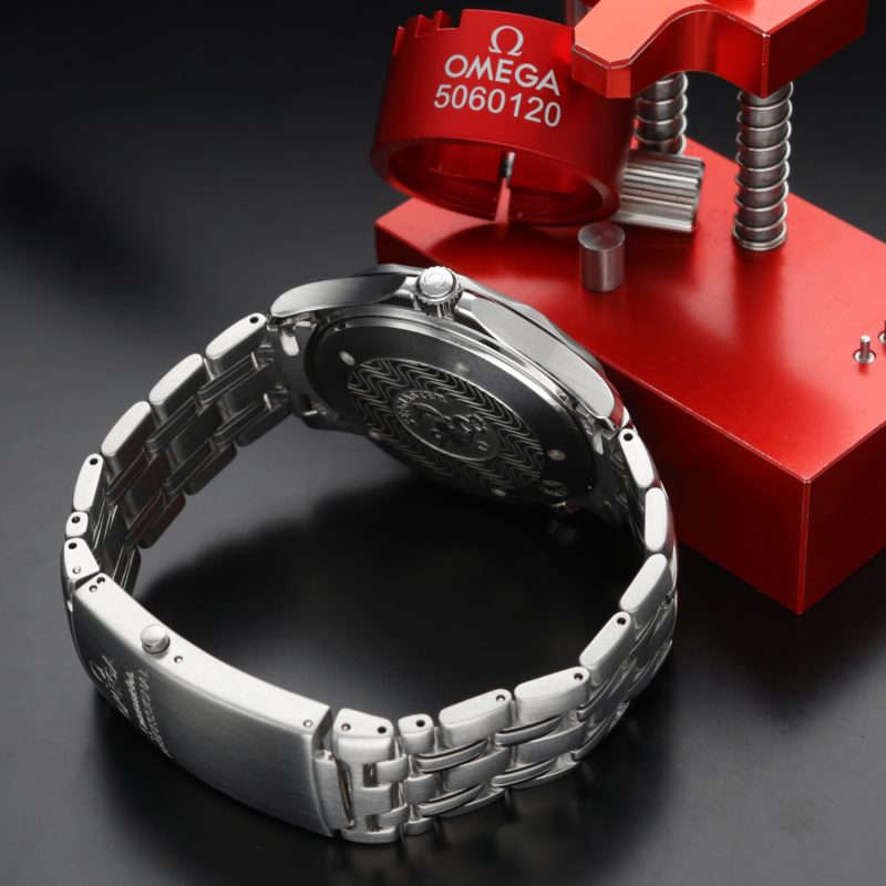 2006 ca. Omega Seamaster 300M ref. 25318000 James Bond con Scatola Originale - Revisionato Omega - immagine 10