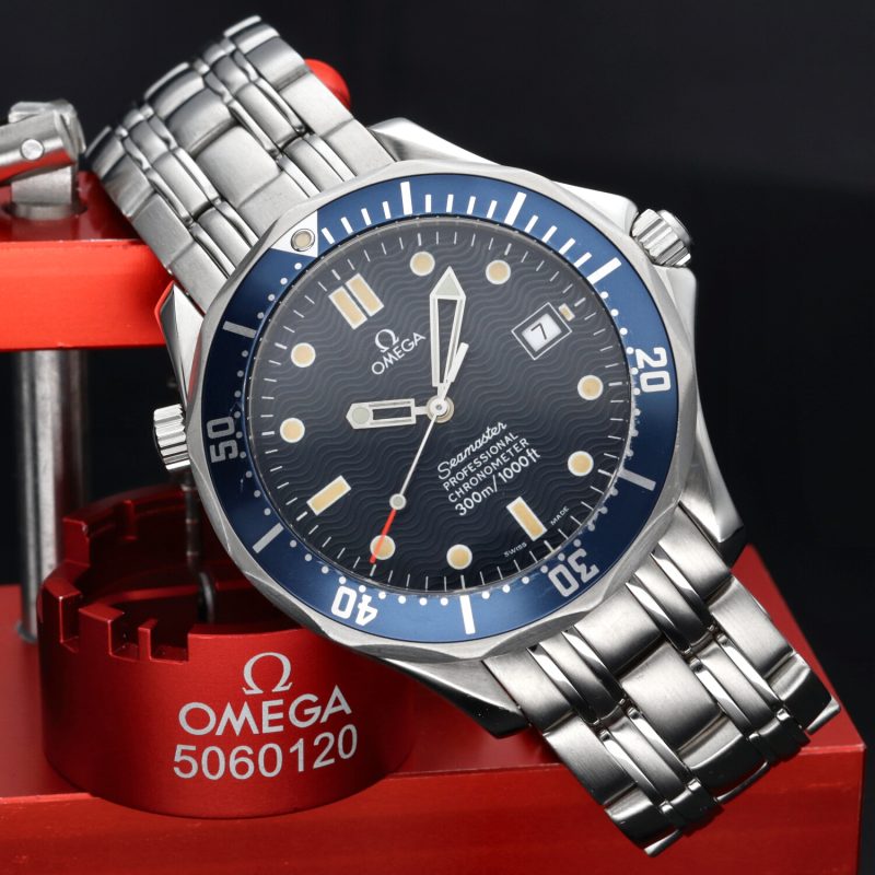 Omega ref. 25318000 Bond Seamaster 300M Automatico 41 mm - immagine 4