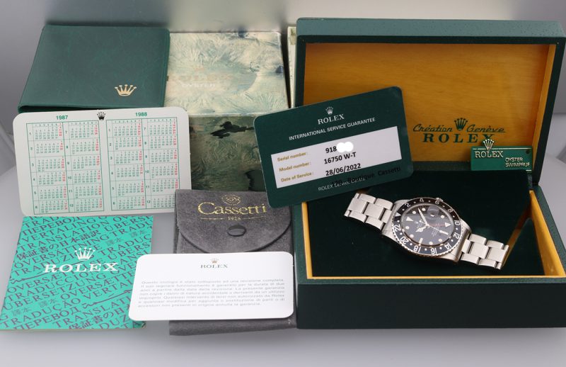 1986 Vintage Rolex 16750 GMT-Master Automatic 40 mm  Box+Booklet+Calendar+Card holder+Hang Tag+Rolex Service Card - Image 19