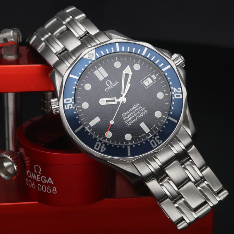 ca. 2002 Omega ref. 25318000 Bond Seamaster Diver 300M Automatic 41mm, Box+Booklets+Papers+Omega Serviced - Image 4