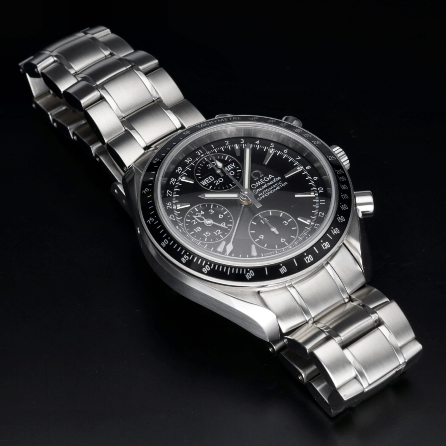 2019 NOS Unworn Omega ref. 32205000 Speedmaster Day Date Triple