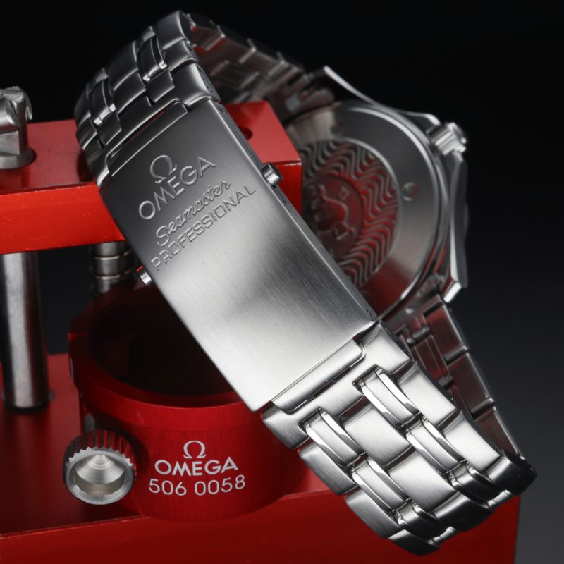 2001 ca. Unpolished Omega ref. 25418000 Bond Seamaster Diver 300M Quartz 41 mm. with Cards - Image 8