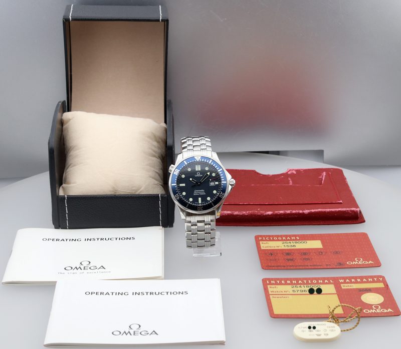 2001 ca. Unpolished Omega ref. 25418000 Bond Seamaster Diver 300M Quartz 41 mm. with Cards - Image 17