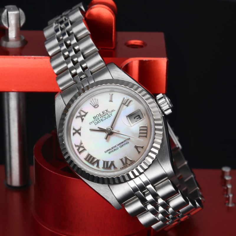 1999 Rolex Lady Datejust ref. 69174 Automatic 26 mm M-O-P Roman Dial with Box, Papers, Booklet, Hang-tag - Image 5
