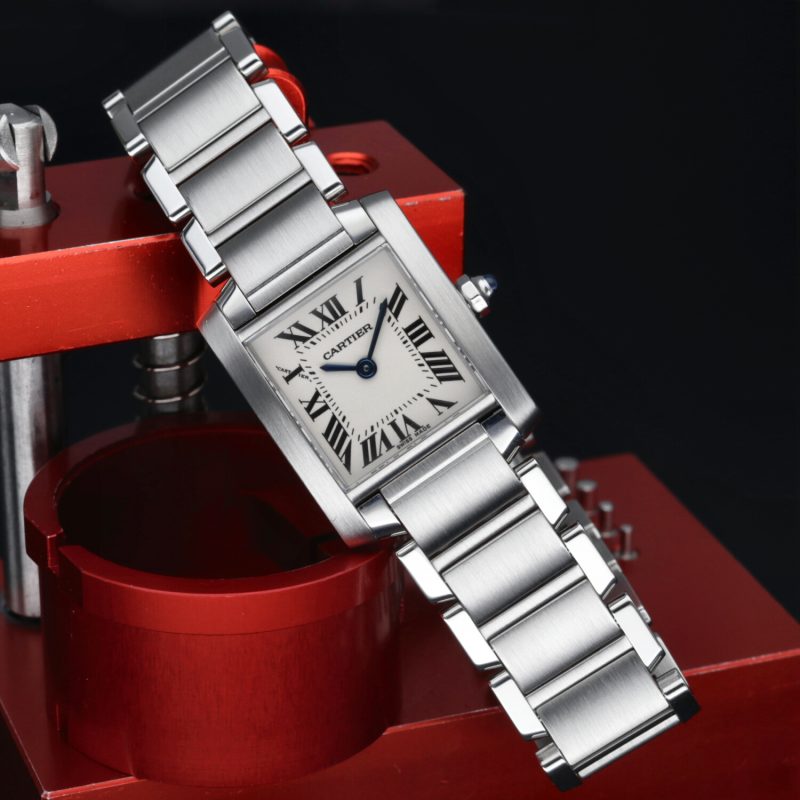 2004 Cartier ref. W51008Q3 / 2384 Ladies Quartz Tank Française 20 x 25 mm. Full-set - Image 5