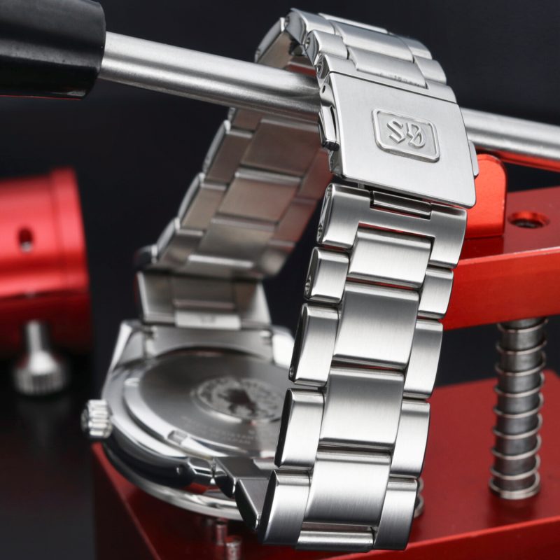 2023 New Unworn Grand Seiko ref. SBGN011 GMT Heritage Collection Quartz 40mm Full-set - Image 9