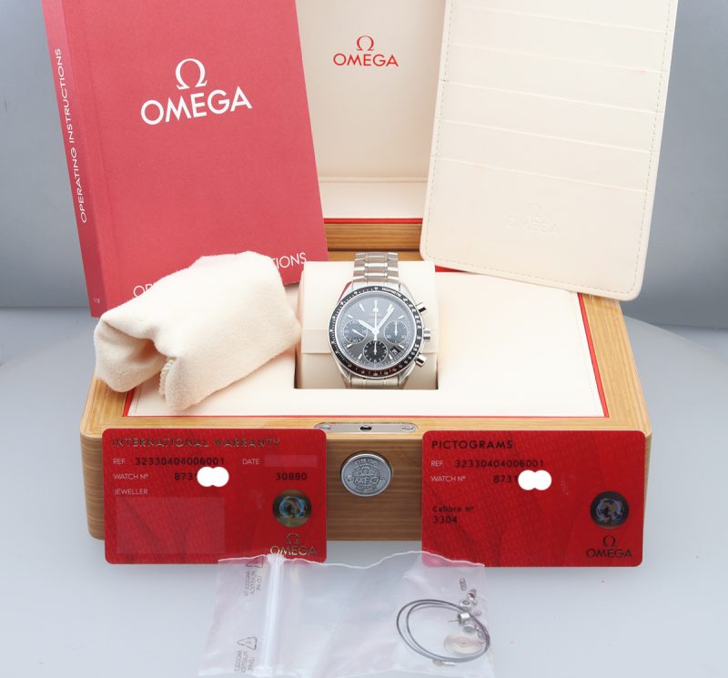 ca. 2018 Omega ref. 32330404006001 Speedmaster Date Automatic 40 mm. Box, Cards, Booklet, Omega Serviced - Image 16