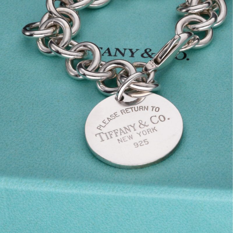 Pre-Loved Tiffany & Co. Return to Tiffany Charm Bracelet Silver 925 - Image 4