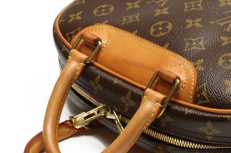 Louis Vuitton Trouville M42228 Monogram Canvas Handbag - Image 17