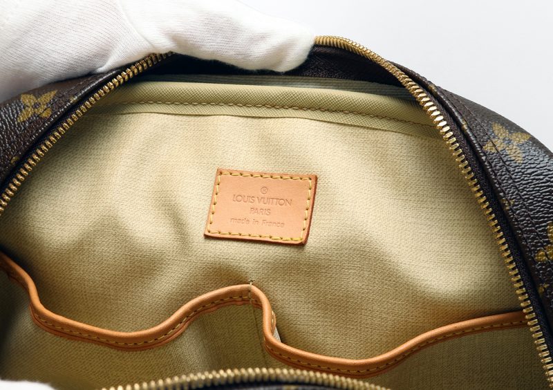 Louis Vuitton Trouville M42228 Monogram Canvas Handbag - Image 21