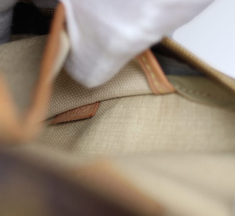Louis Vuitton Trouville M42228 Monogram Canvas Handbag - Image 25