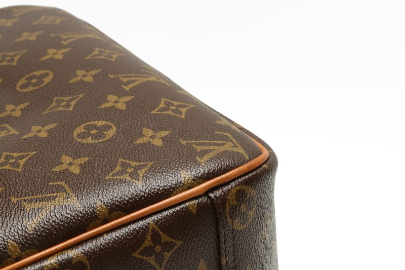 Louis Vuitton Trouville M42228 Monogram Canvas Handbag - Image 11