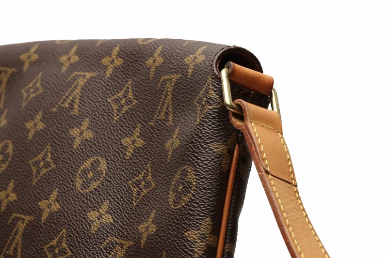 Borsa Louis Vuitton Monogram Musette Tango GM ref. M51256 - immagine 15