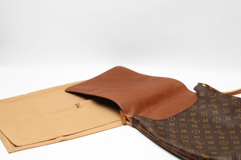 Borsa Louis Vuitton Monogram Musette Tango GM ref. M51256 - immagine 9