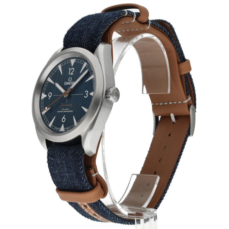 ca. 2020 New Unworn Omega ref. 22012402003001 Seamaster Railmaster Co-Axial Chronometer 40 mm Jeans Dial Full-set - Image 2