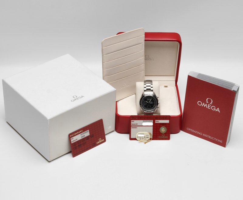 2014 ca. Omega ref. 32205000 Speedmaster Triple Date Automatico Acciaio su Acciaio 40 mm Scatola e Garanzia - immagine 17