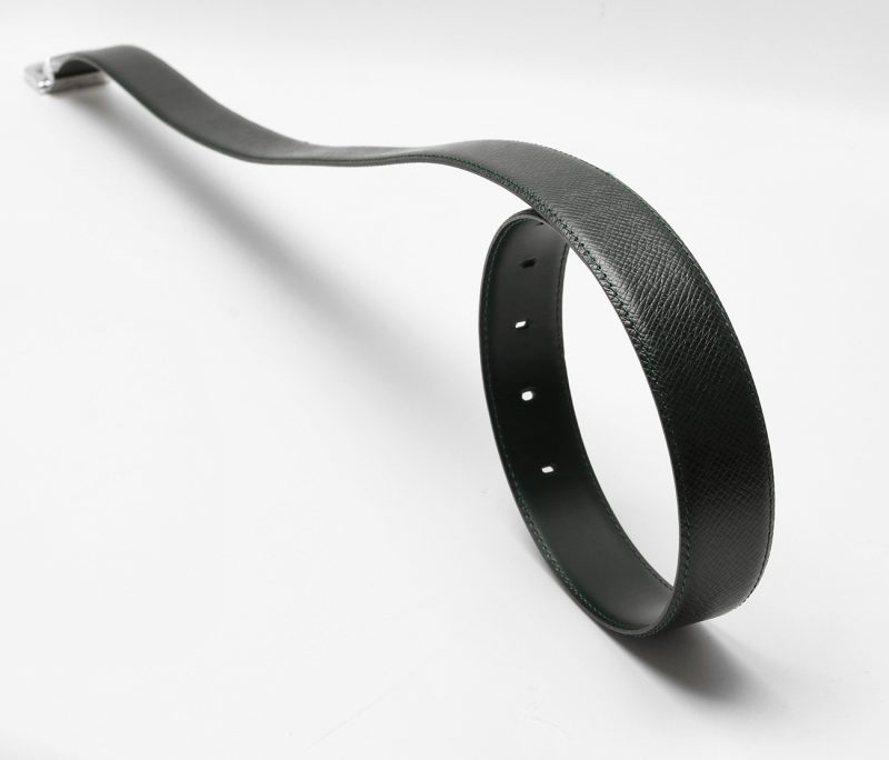 Louis Vuitton Men’s Belt Dark Green Taïga Leather Silver Buckle 110 cm - Image 4