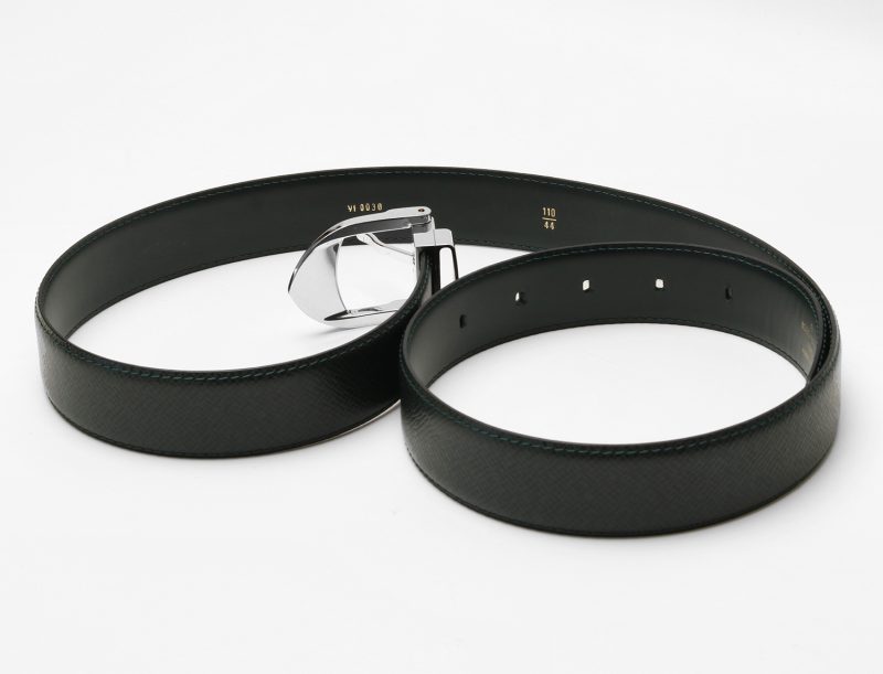 Louis Vuitton Men’s Belt Dark Green Taïga Leather Silver Buckle 110 cm - Image 6