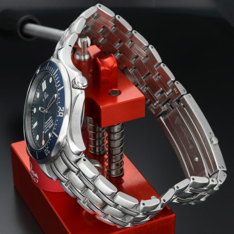 circa 1999 Omega Seamaster 300M "Bond" 25318000, 41mm - Certified Omega Service - Image 5