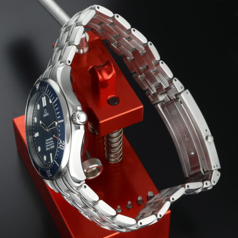 circa 1999 Omega Seamaster 300M "Bond" 25318000, 41mm - Certified Omega Service - Image 6