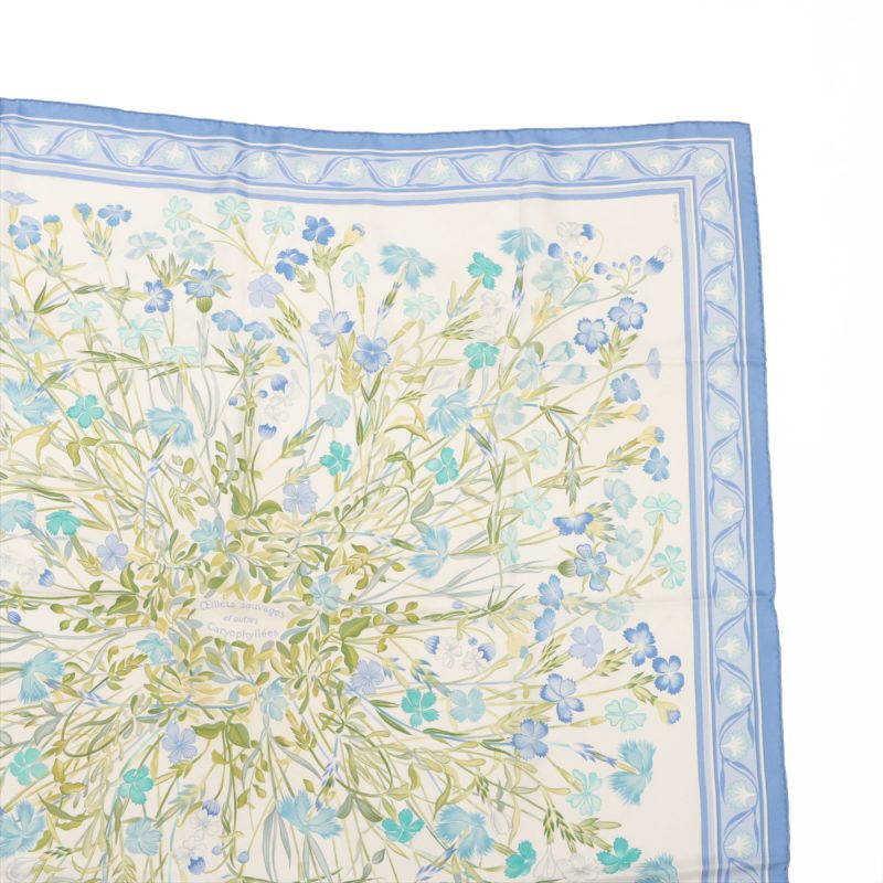 Hermès Carré 90 Oeillets Sauvages et Autrues Caryophyllées 100% Silk Scarf - Image 5