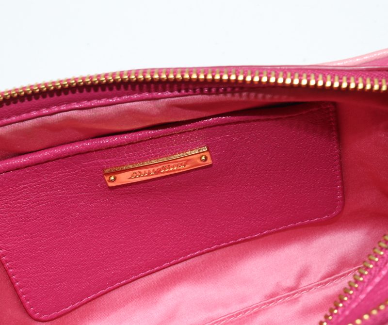 Miu Miu Borsa a Spalla in Pelle Rosa Bicolore - Pre Loved - immagine 18