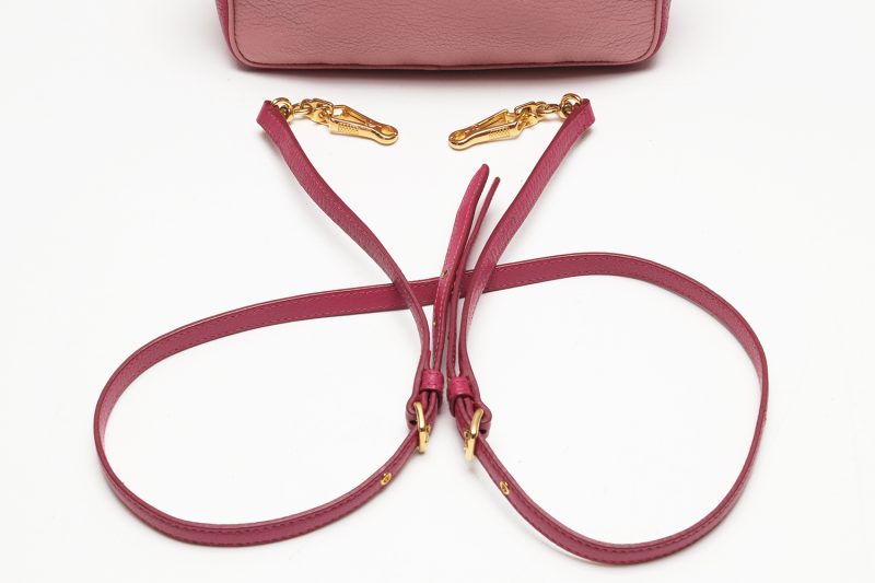 Miu Miu Borsa a Spalla in Pelle Rosa Bicolore - Pre Loved - immagine 9