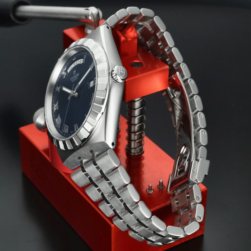 2024 Unworn Tudor Royal 28600 Automatic 41mm Full Set - Image 3