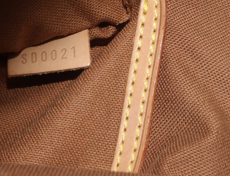 Louis Vuitton Monogram ALMA M51130 Pre-Loved 2001 - Image 18