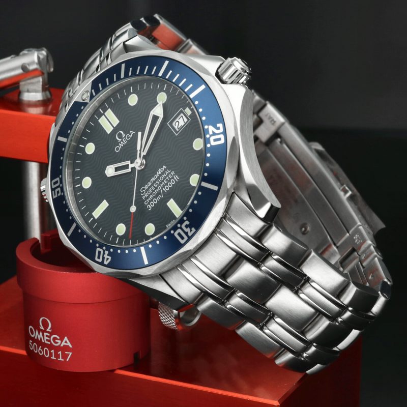2002 Omega Seamaster Professional 300M “Bond” Ref. 2531.80.00 – NOS Condition – Unworn – Full Set - Image 3