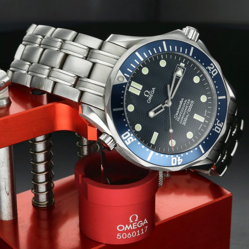 2002 Omega Seamaster Professional 300M “Bond” Ref. 2531.80.00 – NOS Condition – Unworn – Full Set - Image 5