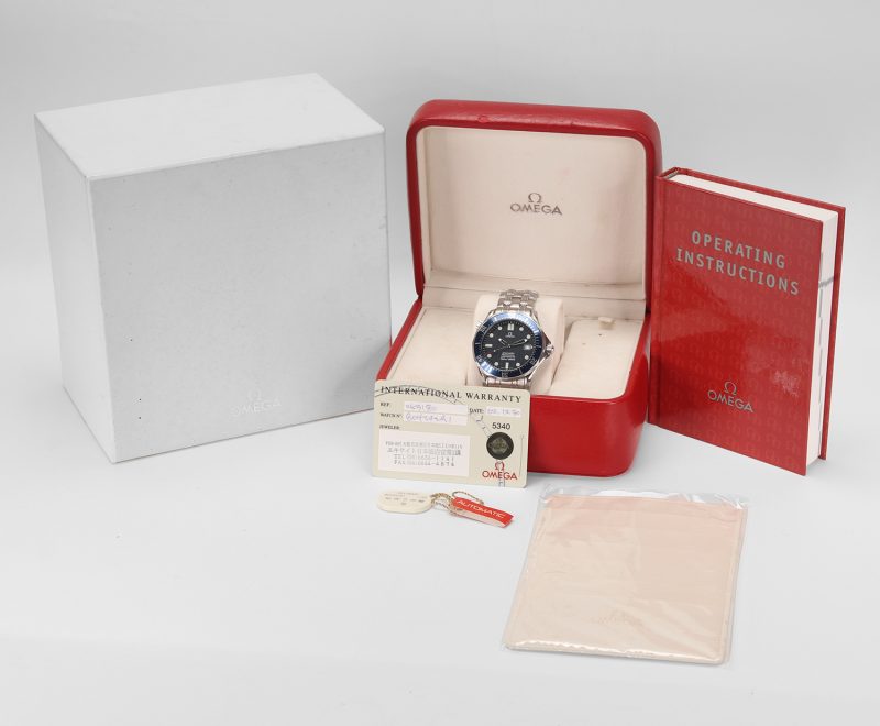 2002 Omega Seamaster Professional 300M “Bond” Ref. 2531.80.00 – NOS Condition – Unworn – Full Set - Image 16