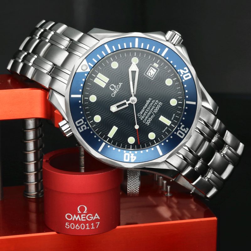 2002 Omega Seamaster Professional 300M “Bond” Ref. 2531.80.00 – NOS Condition – Unworn – Full Set - Image 2