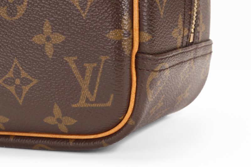 Louis Vuitton Trouville Monogram Canvas M42228 – Borsa Pre-Loved Iconica - immagine 11