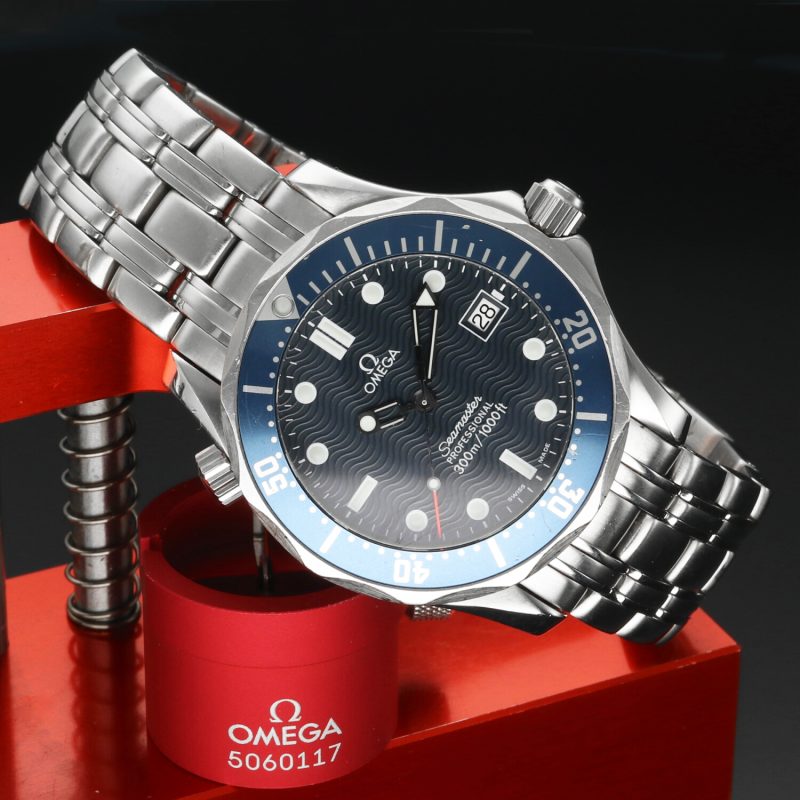c. 1999 Omega Seamaster 300M 36mm “Bond” Ref. 2561.80.00 – Box & Papers – Unpolished - Image 2
