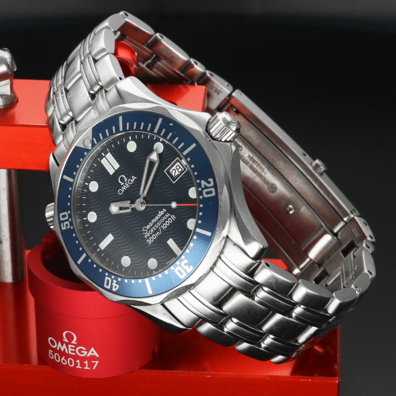 c. 1999 Omega Seamaster 300M 36mm “Bond” Ref. 2561.80.00 – Box & Papers – Unpolished - Image 3