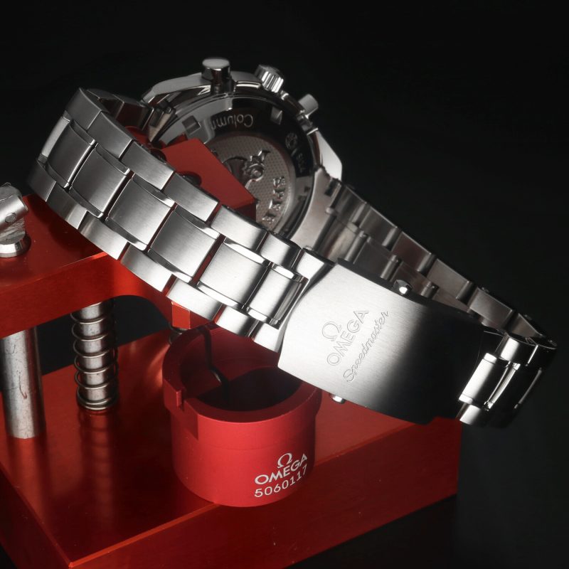 c. 2023 Omega Speedmaster Racing 326.30.40.50.02.001 – New, Full Set, Silver Dial with Teak Effect - Image 7