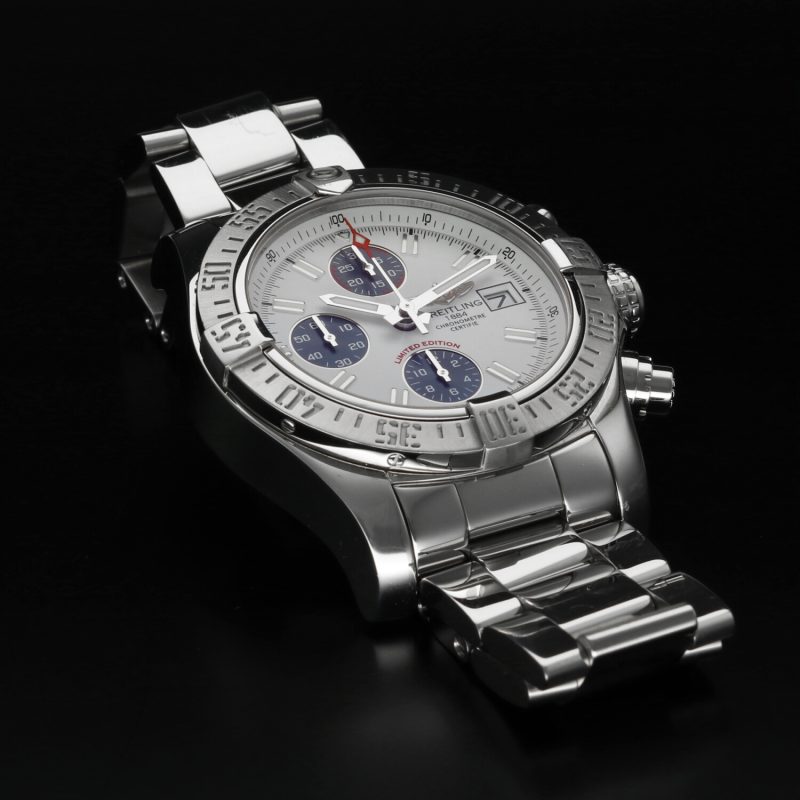 Breitling Avenger II Panda Blu 2014 Japan Limited 43mm A133813K/A760 – Mai lucidato, Full Set - immagine 11