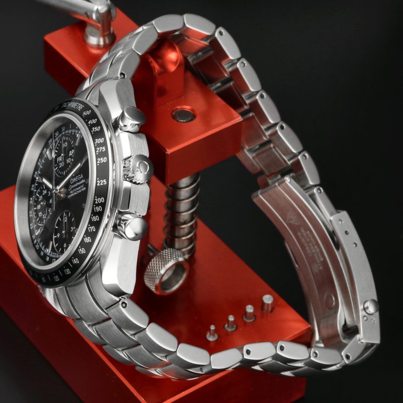 2010 NOS, Mai Indossato, Omega Speedmaster Day Date ref. 3220.50.00 Triple Date Automatico Full Set - immagine 5