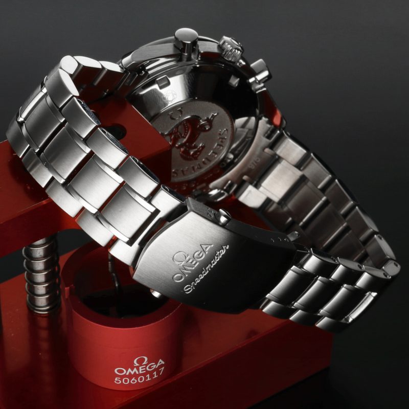 2010 NOS, Mai Indossato, Omega Speedmaster Day Date ref. 3220.50.00 Triple Date Automatico Full Set - immagine 7