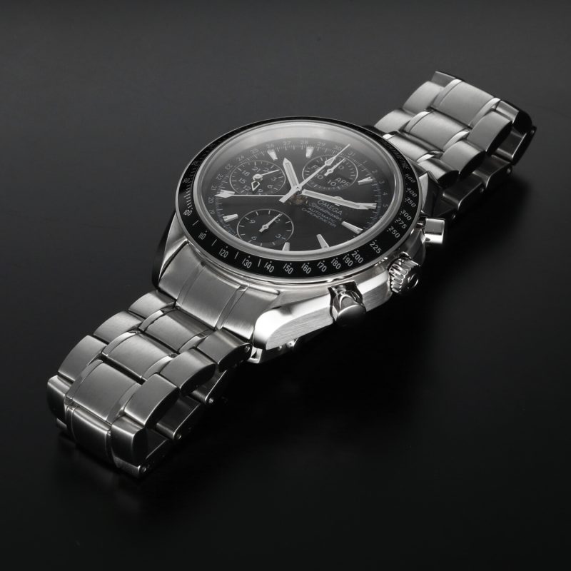 2010 NOS, Mai Indossato, Omega Speedmaster Day Date ref. 3220.50.00 Triple Date Automatico Full Set - immagine 12