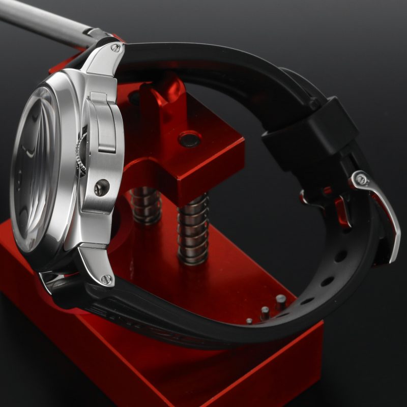 Panerai Luminor Base PAM00112 – Acciaio 44mm, Quadrante Sandwich Nero, Scatola & Accessori 2015 - immagine 6