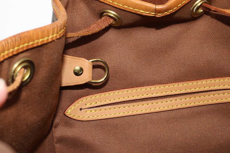 Louis Vuitton Montsouris MM M51136, Zaino Monogram Vintage 2001 con Certificato Entrupy - immagine 15